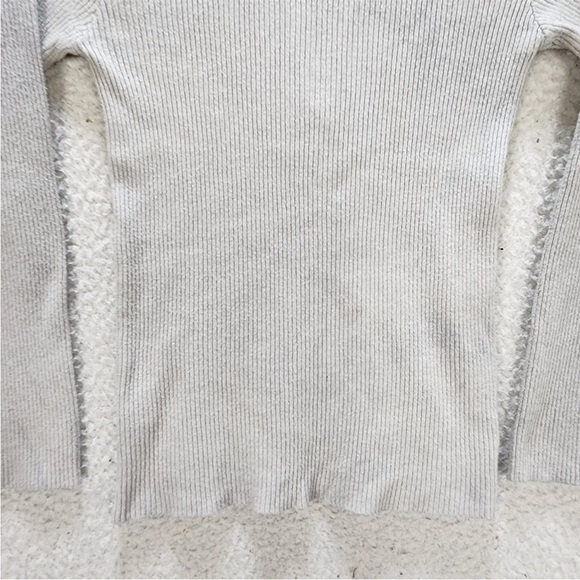 V-neck Sweater - Picture 11 of 13